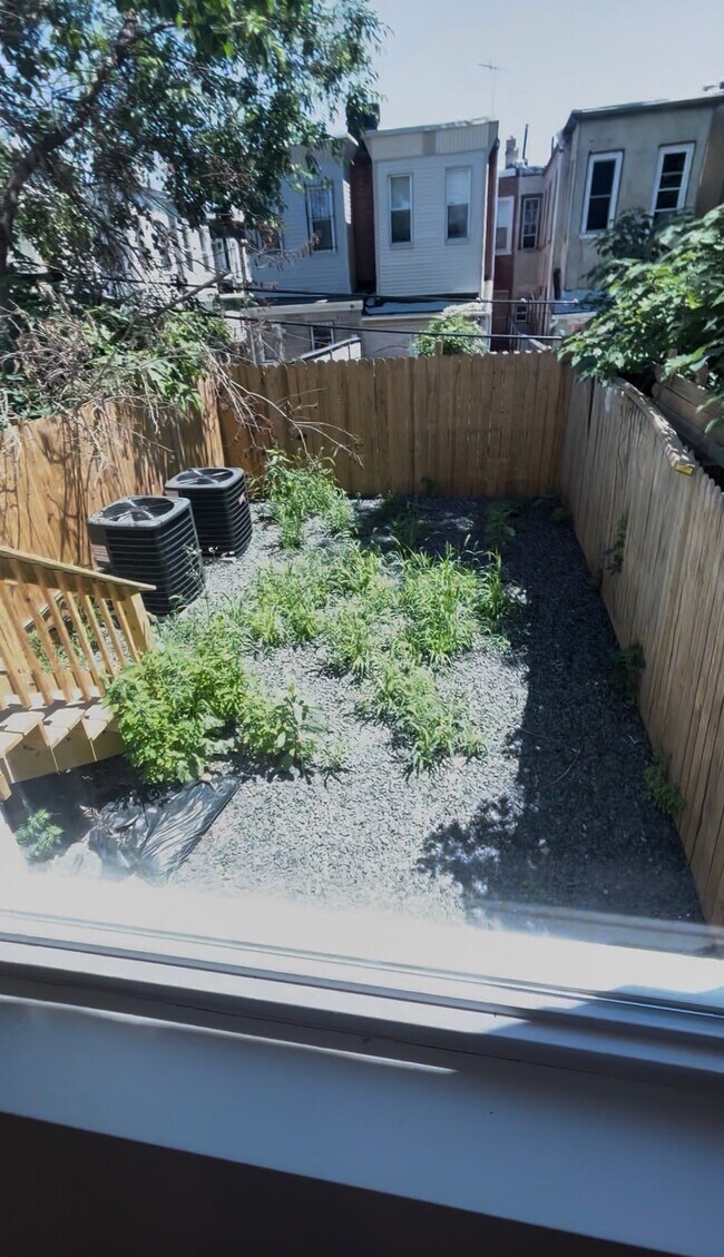 Photo - 869 N 43rd St Unit 1