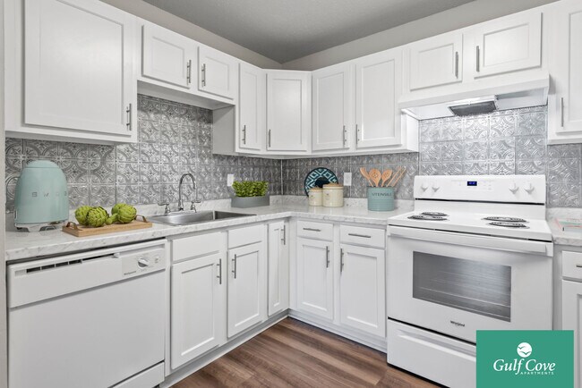 Gulf Cove Apartments
