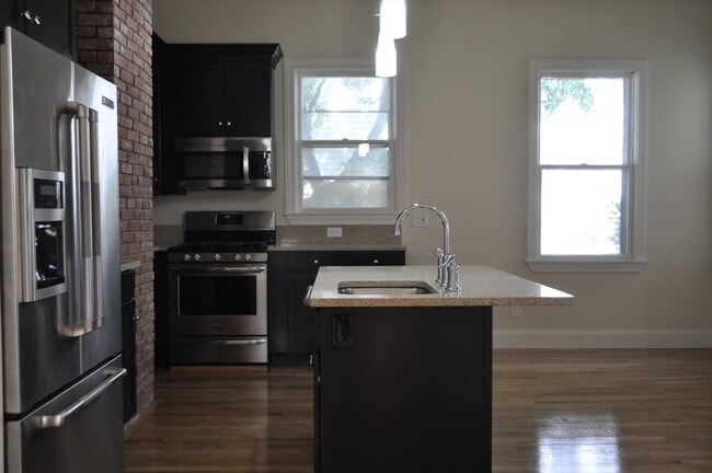 Photo - 34 Juniper St Unit 1