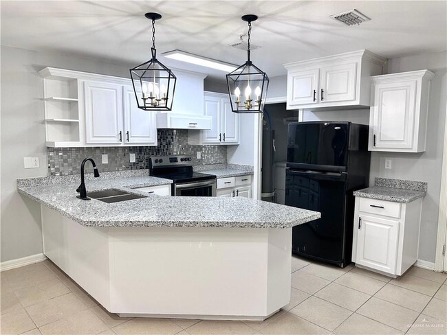 Photo - 213 S 49th St