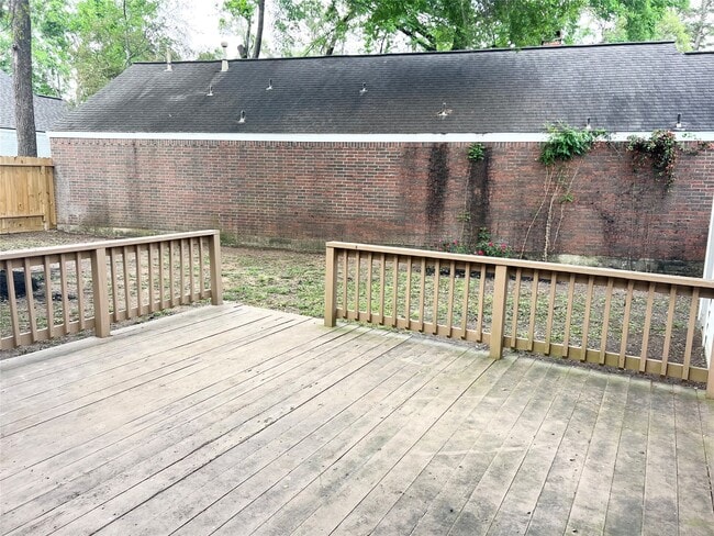 52 Bitterwood Cir
