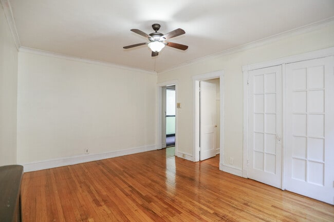 Photo - 1365 W Greenleaf Ave Unit #2D