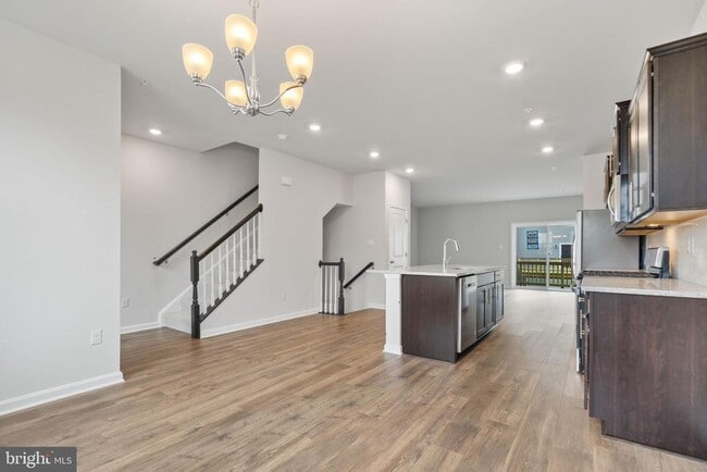 Photo - 5225 Manor Park Dr