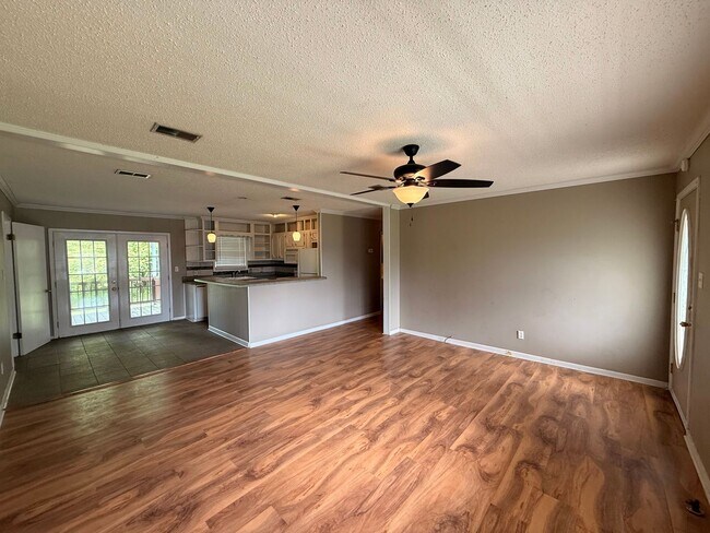 Photo - Guntersville, AL Home for Rent!