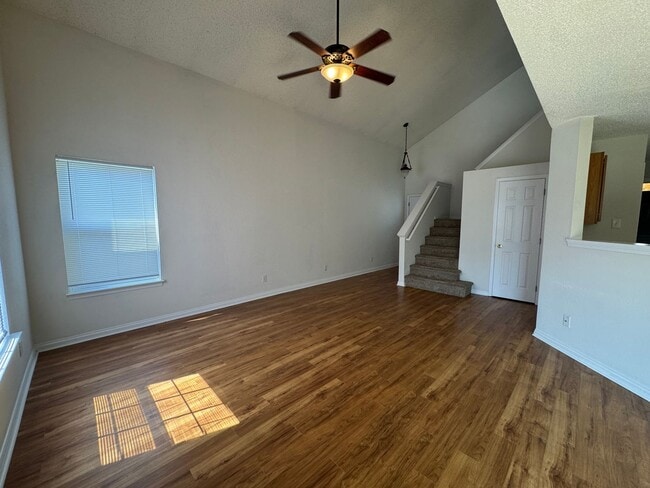 Photo - 1209 Porchester Ln