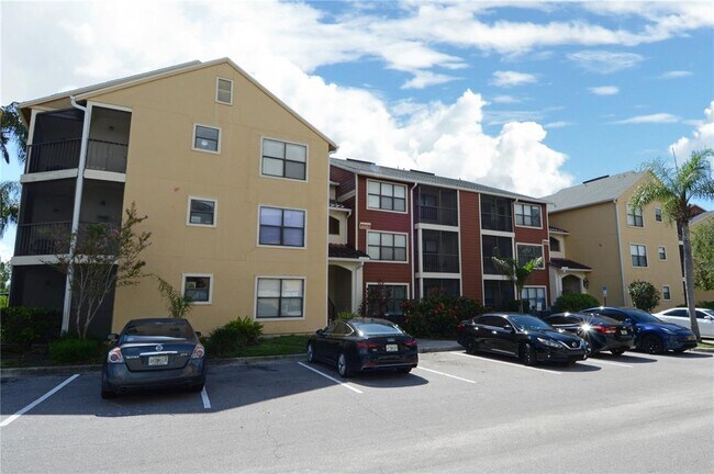 11901 4th St N Unit 6106