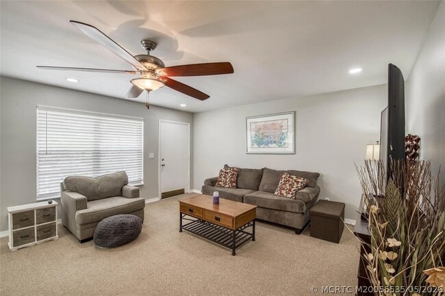 Building Photo - 2929 SE Ocean Blvd Unit 114-6