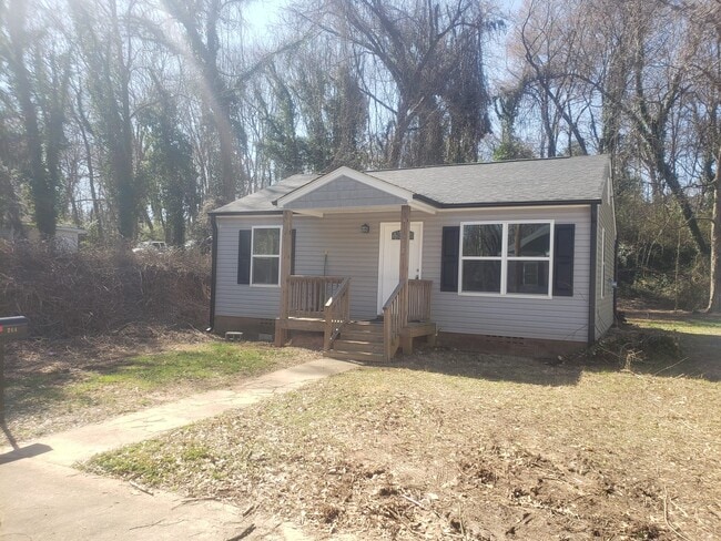 Building Photo - 264 Broad Dr SW Rental