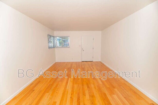 Photo - 5308 Columbia Ave