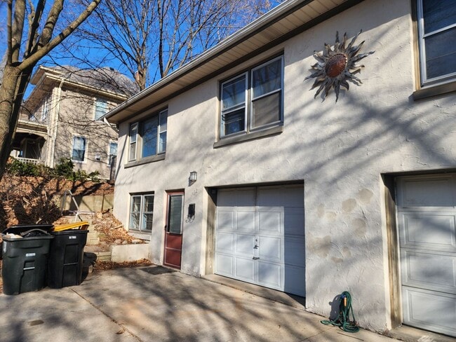 Photo - Updated Tosa 2 bedroom townhouse