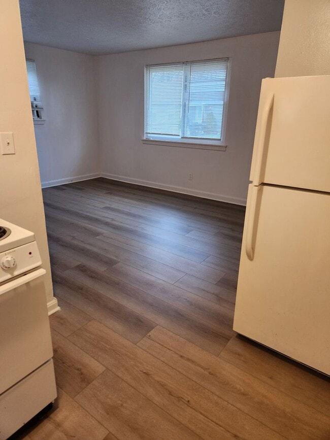 Photo - Cozy One Bedroom