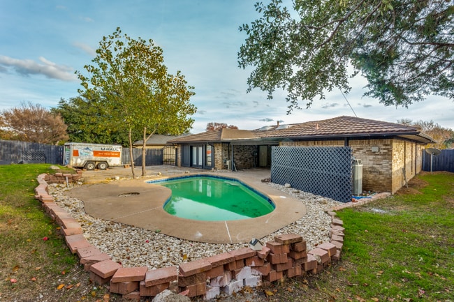 Photo - 4516 Cinnamon Hill Dr House
