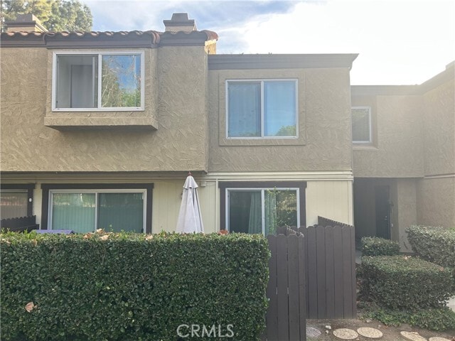 Building Photo - 9306 Mesa Verde Dr Unit D