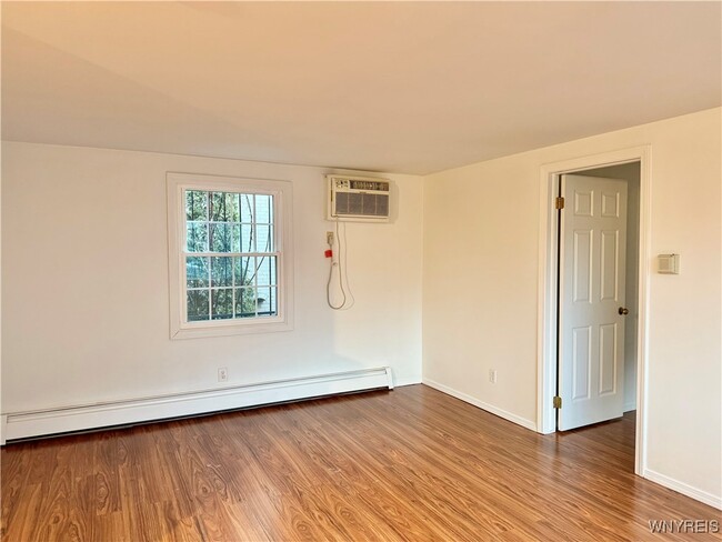 Photo - 89 Johnson Park