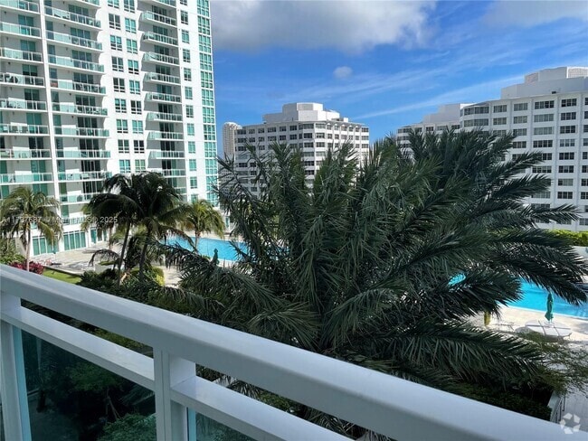 Building Photo - 951 Brickell Ave Unit 1408 Rental