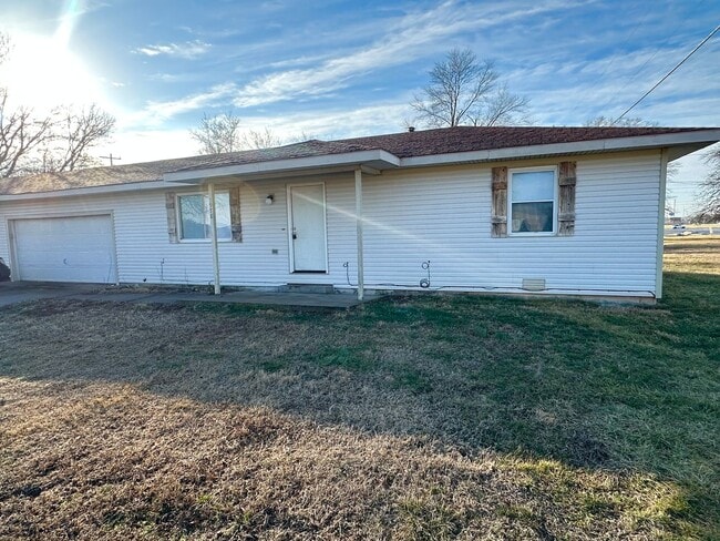 Building Photo - S0064-MF2-E1 Unit 1978