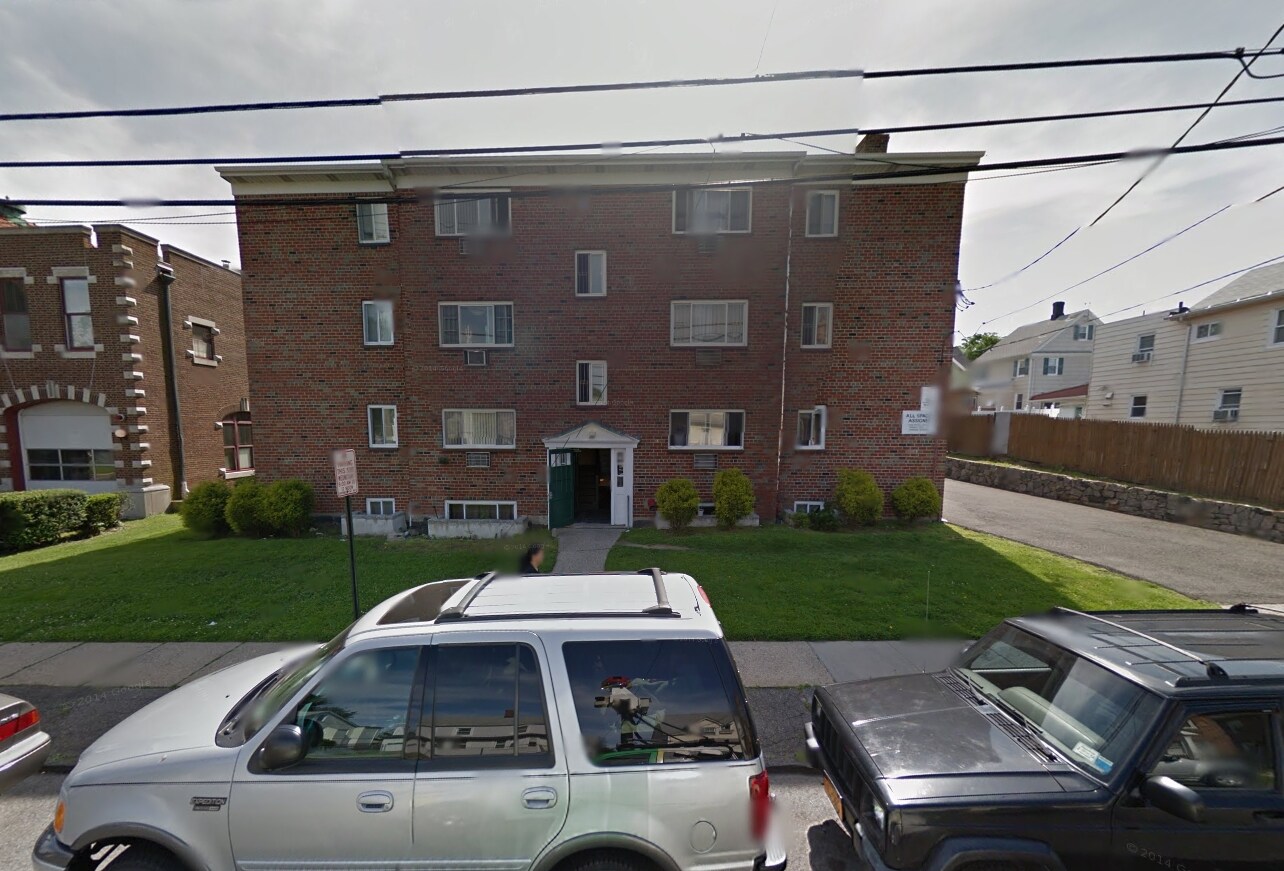Photo - 149 Drake Ave Apartments