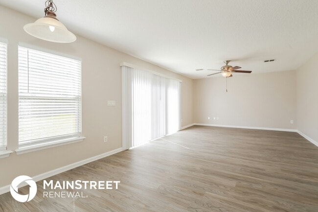 Photo - 683 Southland Ln