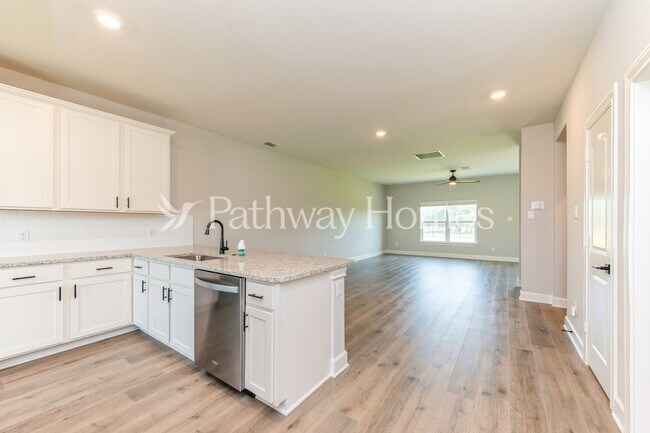 Photo - 619 Brookside Dr