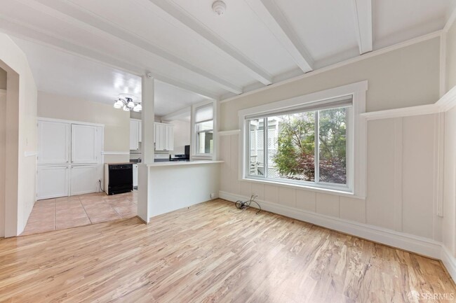 Photo - 31 Pixley St