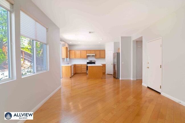 Photo - Beautifully Updated 4 Bedroom Single Family Home in Peaceful Glen Willow, West Irvine