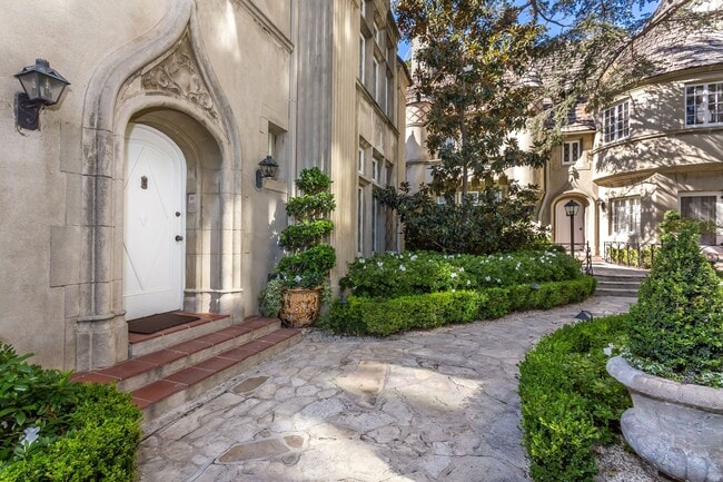 Photo - 10335 Wilshire Blvd