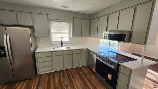 Photo - 414 Forest Lake Dr