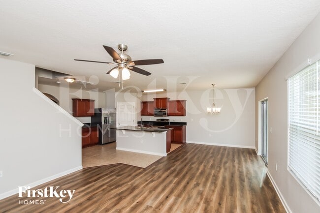 Photo - 1992 Elkins Point