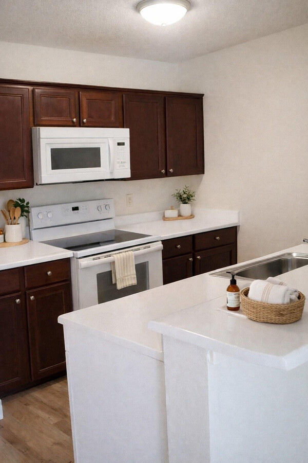 Photo - 1715 Meadows Cir W Unit 1715