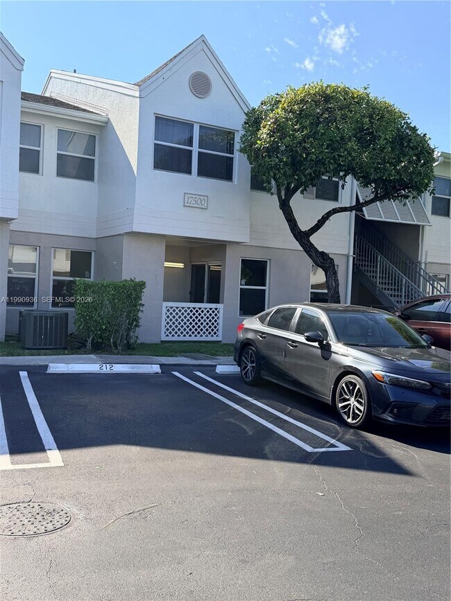 Photo - 17500 NW 67th Ct Unit E-19