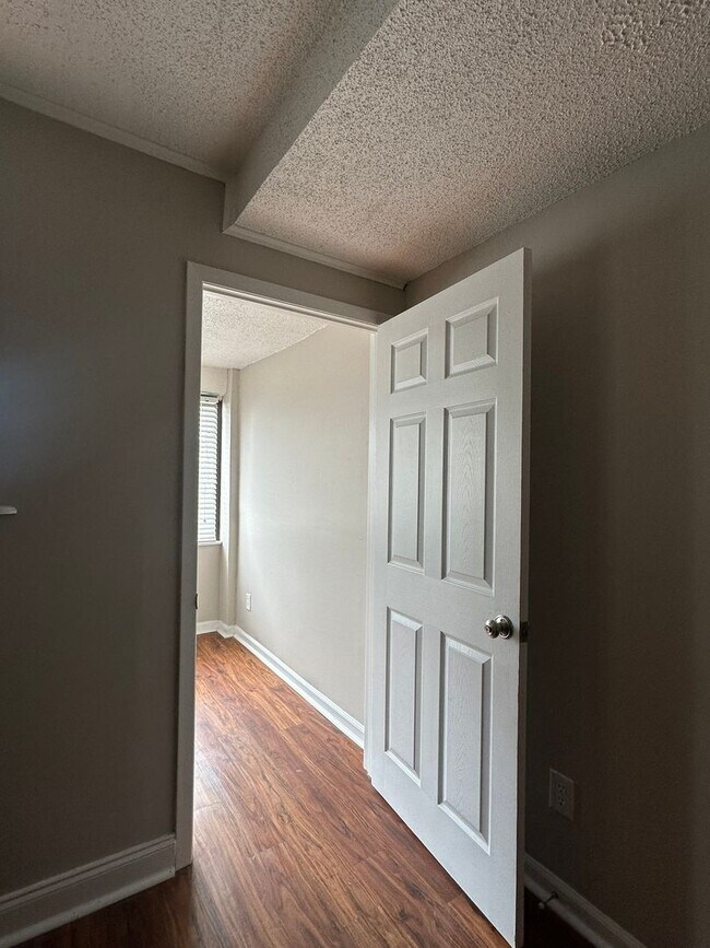 Photo - University Towers- 1bd/1ba Apartment Avail... Unit 618