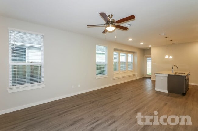 2414 Cohorn Trl