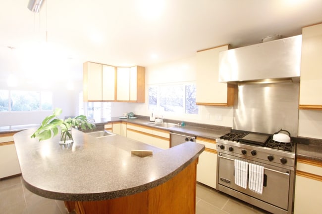 Photo - 923 Green St