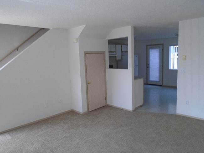 Photo - 170 N 7th St