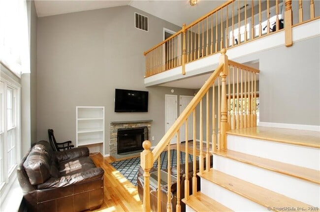 Photo - 145 Settlers Ridge Rd