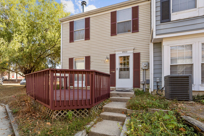 Photo - 2302 Greenwood Dr Townhome