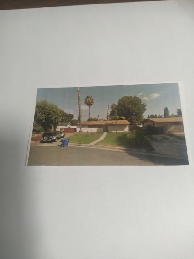 Building Photo - 15007 Rosalita Dr