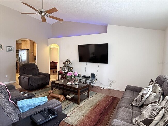 Photo - 10037 Crenshaw Cir