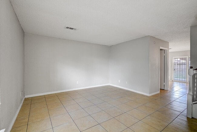 Photo - 5825 W Tidwell Rd