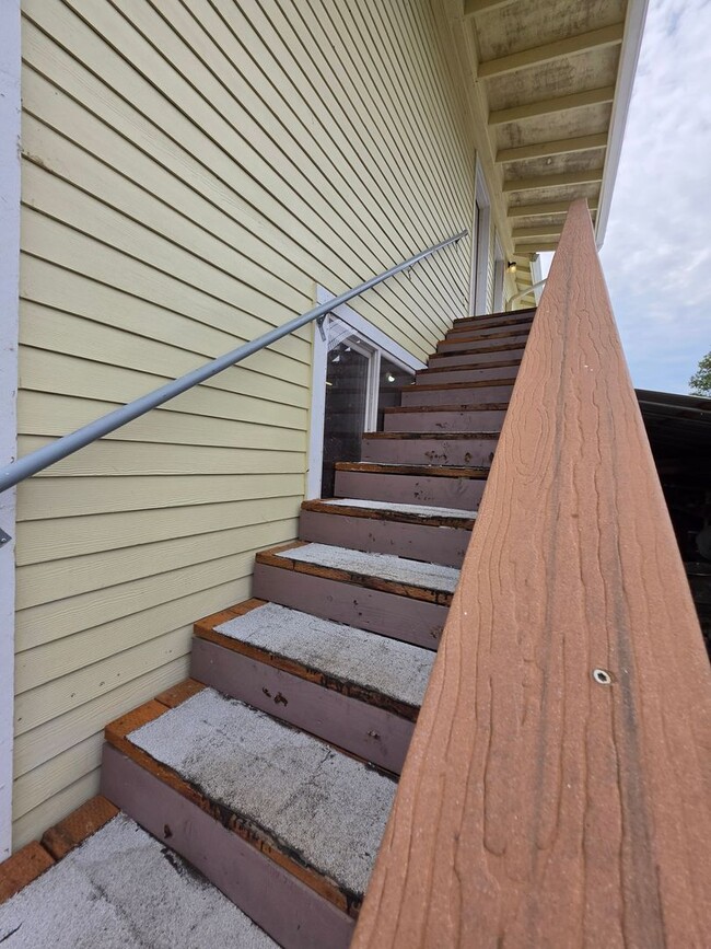 Photo - 1146 SW Lee Ln