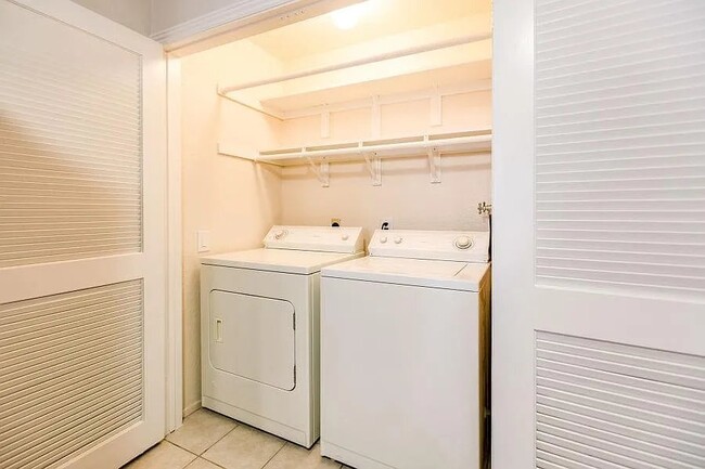23 Exeter Unit 13,
