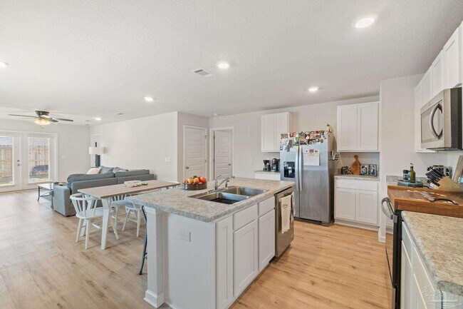 Photo - 5252 Peach Dr