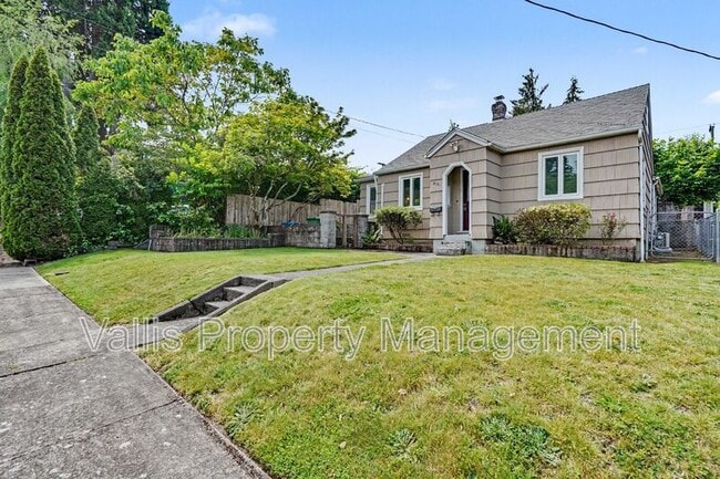 Photo - 2151 Winter St SE