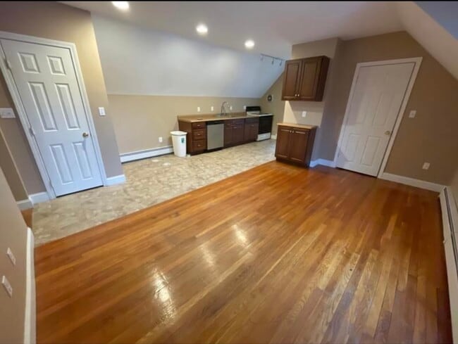 Photo - 625 Lake Ave Unit 2nd Floor