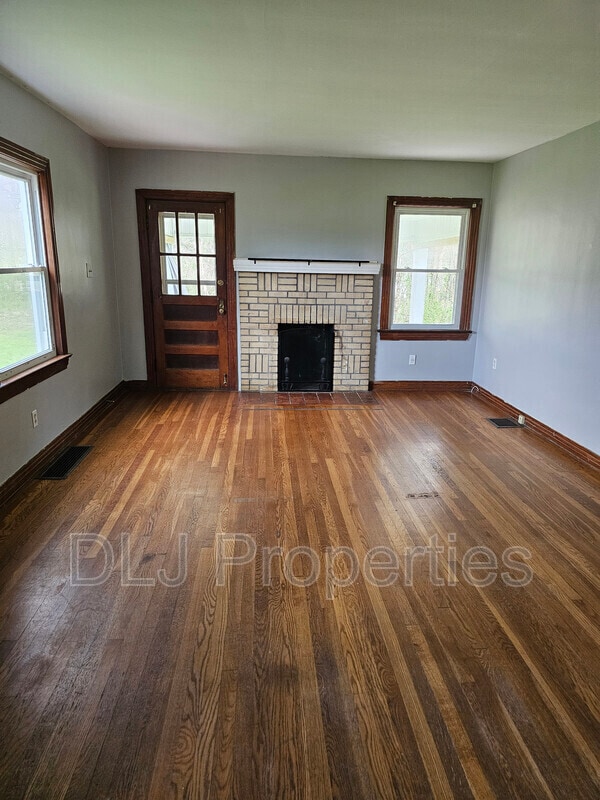 Photo - 816 Andrew Johnson Hwy