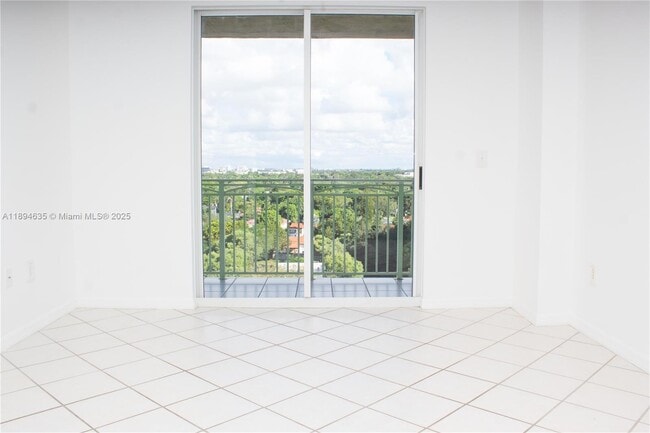 Building Photo - 3500 Coral Wy Unit 1002