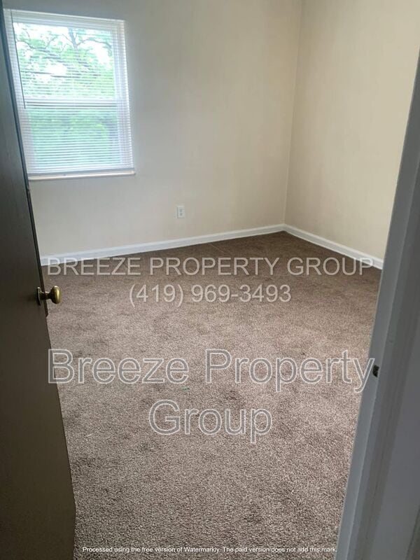 Photo - 2445 W Bancroft St