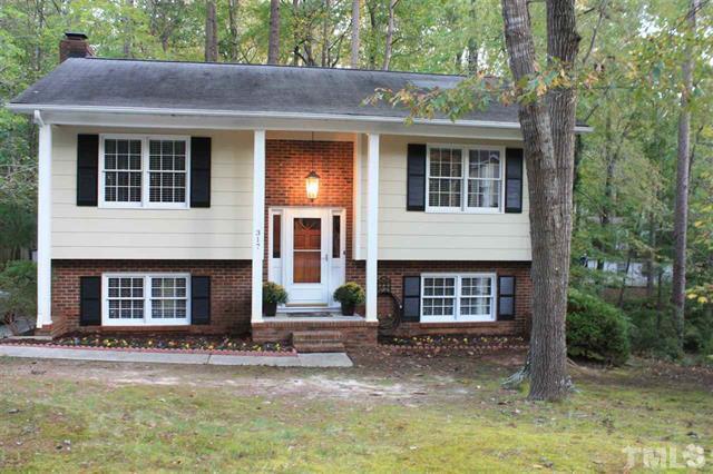 Building Photo - 3 Bedroom | 1.5 Bath Home in North Raleigh...