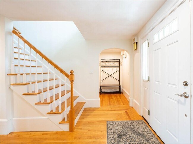 Photo - 573 Wolcott Ave