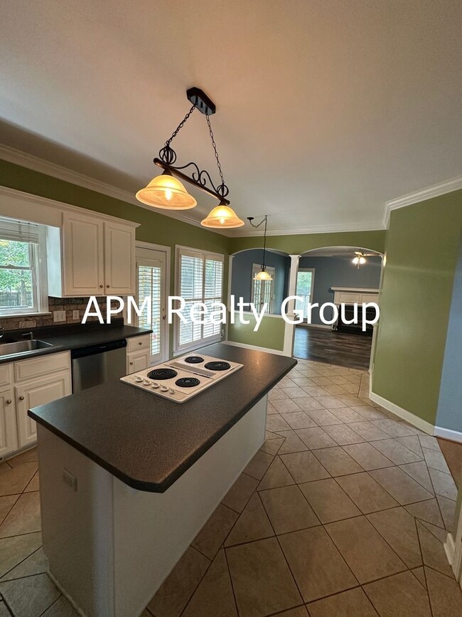109 Rolling Creek Cir